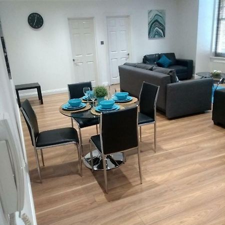 Clifton Apartment Luton  Dış mekan fotoğraf