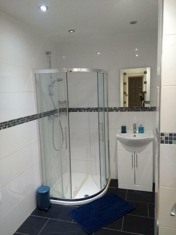 Clifton Apartment Luton  Dış mekan fotoğraf