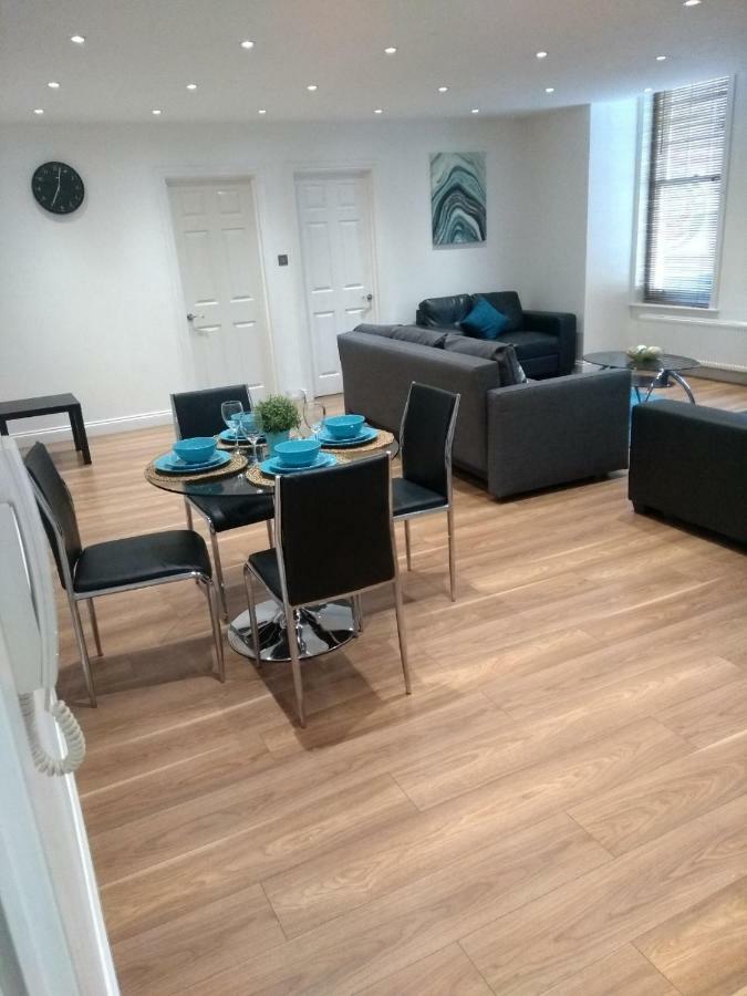Clifton Apartment Luton  Dış mekan fotoğraf