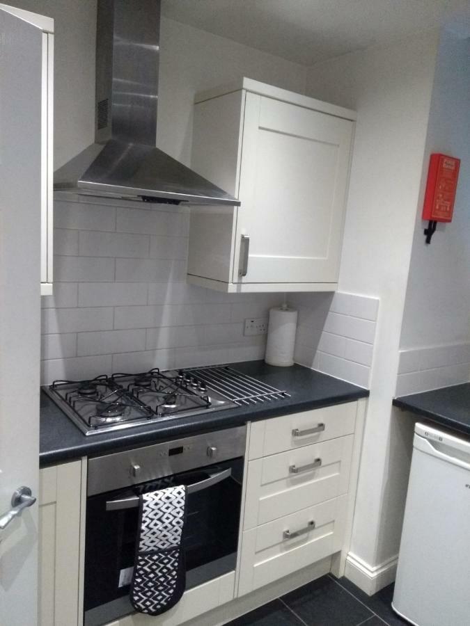 Clifton Apartment Luton  Dış mekan fotoğraf